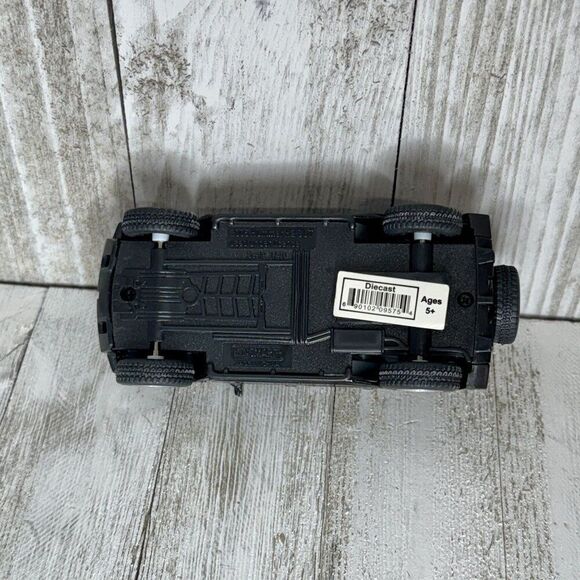 Kinsmart 2005 Hummer H2 SUT Black - 5097D - 1/40 scale Diecast Model Toy Car Tru - Picture 7 of 9